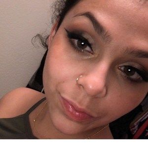 Meet your Posher, Naomi